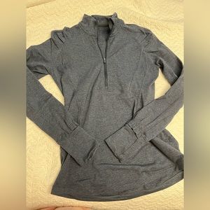 Lululemon size 4 half zip
